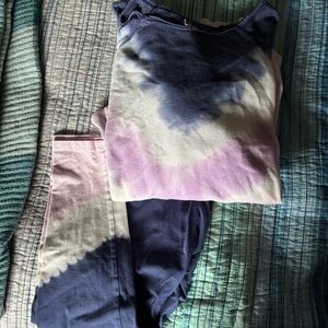 Aerie Navy and Lavender Lounge Set